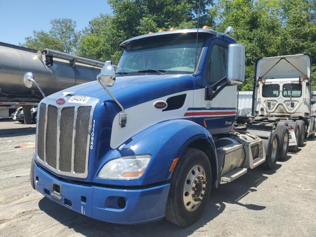 1XPBAP9X1FD261846 - 2015 PETERBILT 579 BLUE photo 2