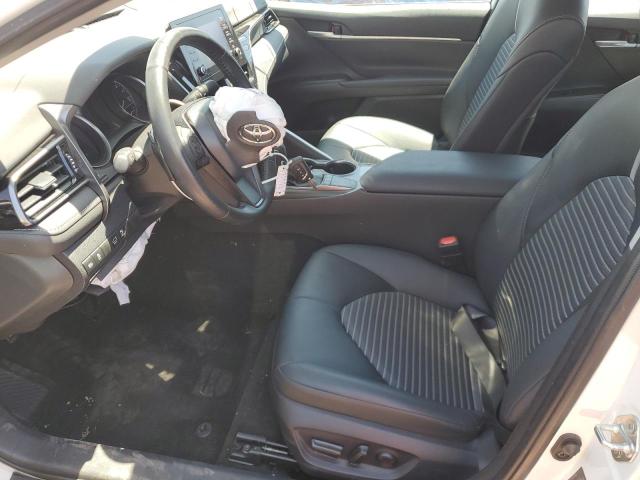 4T1G11AK6RU858706 - 2024 TOYOTA CAMRY SE NIGHT SHADE WHITE photo 7