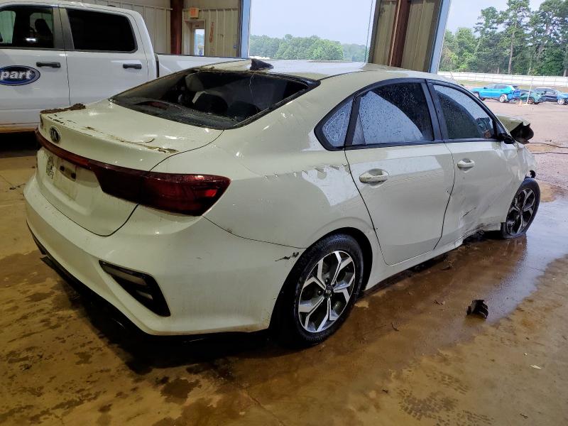 3KPF24AD7KE006739 - 2019 KIA FORTE FE WHITE photo 3