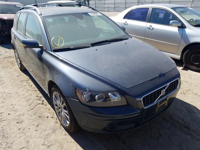 YV1MW682352109017 - 2005 VOLVO V50 T5 BLUE photo 1