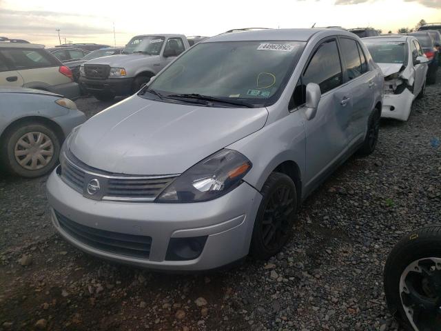 3N1BC11E98L429235 - 2008 NISSAN VERSA S SILVER photo 2