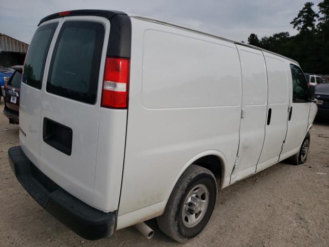 1GCWGAFP5L1158445 - 2020 CHEVROLET EXPRESS G2 WHITE photo 4