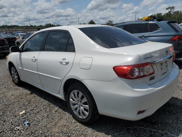 5YFBU4EE9CP048065 - 2012 TOYOTA COROLLA LE BASE WHITE photo 2