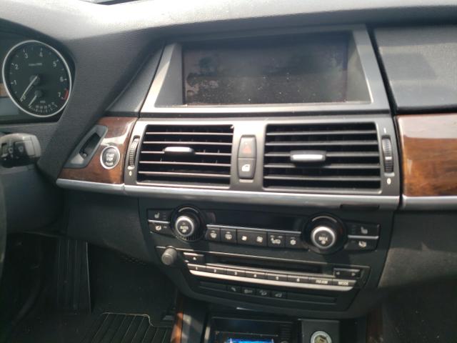 5UXFE8C55AL310886 - 2010 BMW X5 XDRIVE48I WHITE photo 9