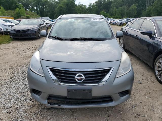 3N1CN7AP8DL875874 - 2013 NISSAN VERSA S GRAY photo 5