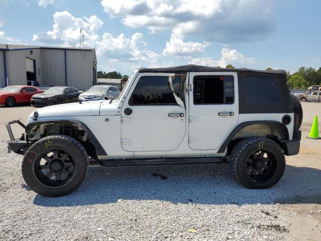 1C4BJWDG7HL623660 - 2017 JEEP WRANGLER U SPORT WHITE photo 9