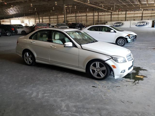 WDDGF5EBXBR178068 - 2011 MERCEDES-BENZ C 300 WHITE photo 4