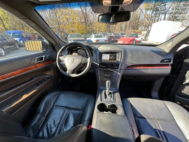 1LN6L9HK0J5602697 - 2018 LINCOLN CONTINENTA Schwarz Foto 9