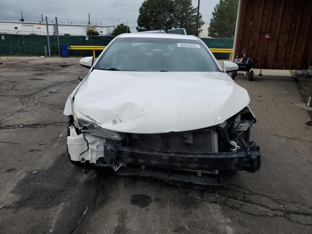 4T1BF1FK6HU779426 - 2017 TOYOTA CAMRY LE WHITE photo 5