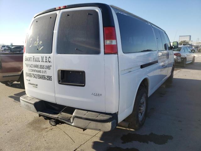 1GAZG1FA2C1125209 - 2012 CHEVROLET EXPRESS G3 LT WHITE photo 4