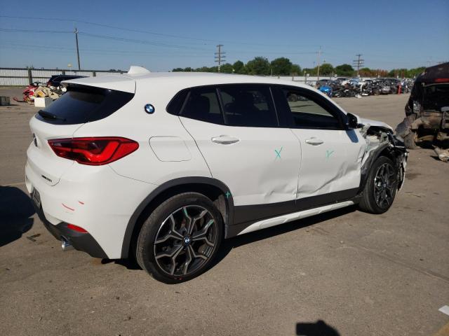 WBXYJ5C38JEF78537 - 2018 BMW X2 XDRIVE28I WHITE photo 3