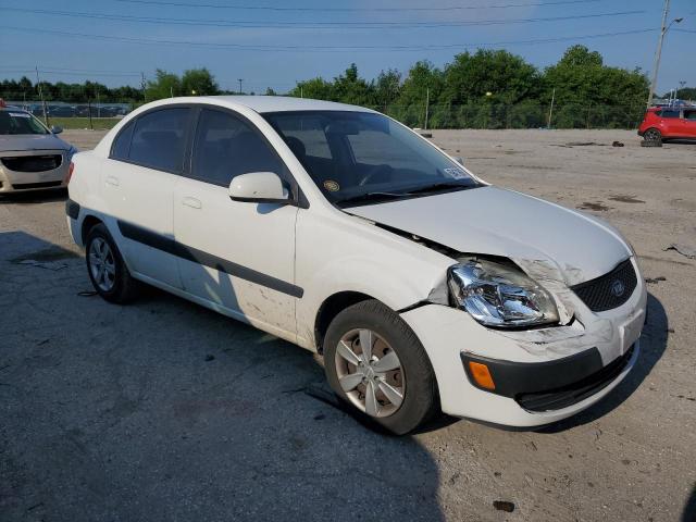 KNADE223996550102 - 2009 KIA RIO BASE WHITE photo 4