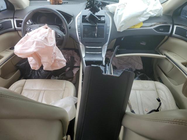 3LN6L2JK8DR809793 - 2013 LINCOLN MKZ WHITE photo 8