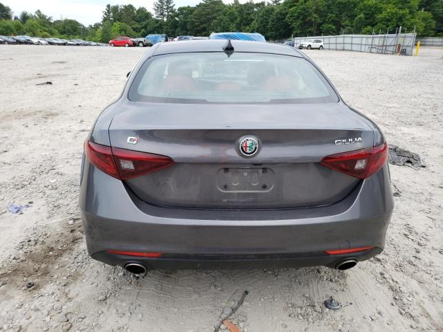 ZARFAEDN7H7540707 - 2017 ALFA ROMEO GIULIA Q4 灰色 照片 6