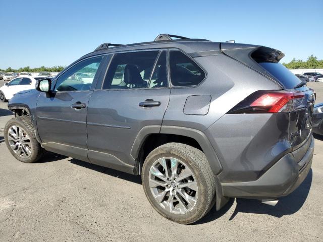 2T3C1RFV4LW062941 - 2020 TOYOTA RAV4 XLE PREMIUM GRAY photo 2