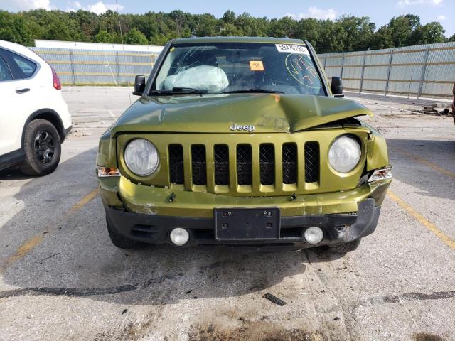 1C4NJPFB6CD664594 - 2012 JEEP PATRIOT LATITUDE GREEN photo 5