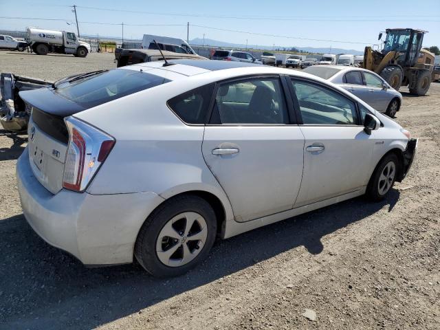 JTDKN3DU0D5695226 - 2013 TOYOTA PRIUS WHITE photo 3