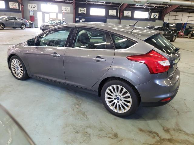 1FAHP3N22CL281429 - 2012 FORD FOCUS TITANIUM GRAY photo 2