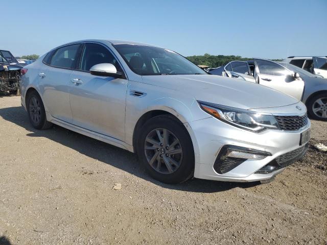 5XXGT4L31KG319198 - 2019 KIA OPTIMA LX SILVER photo 4