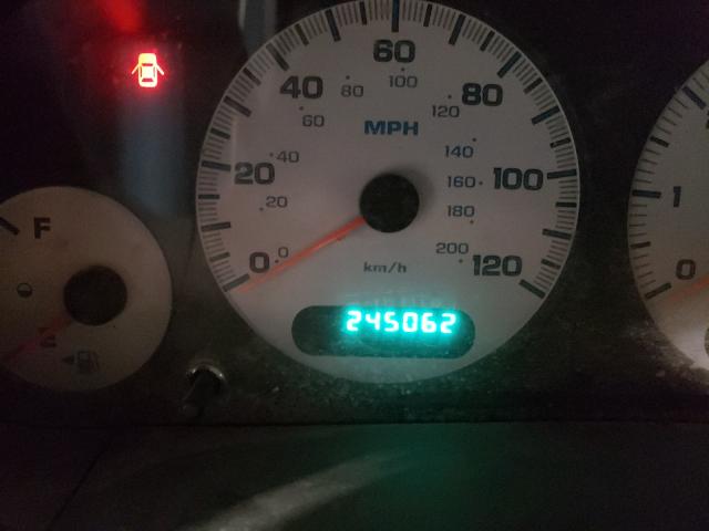 2C4GP24363R247334 - 2003 CHRYSLER TOWN & COU 银色 照片 8