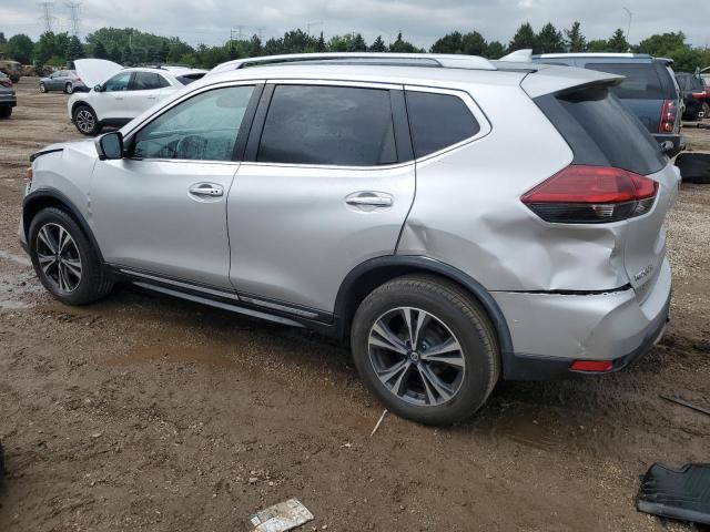 JN8AT2MV1JW320279 - 2018 NISSAN ROGUE S SILVER photo 2