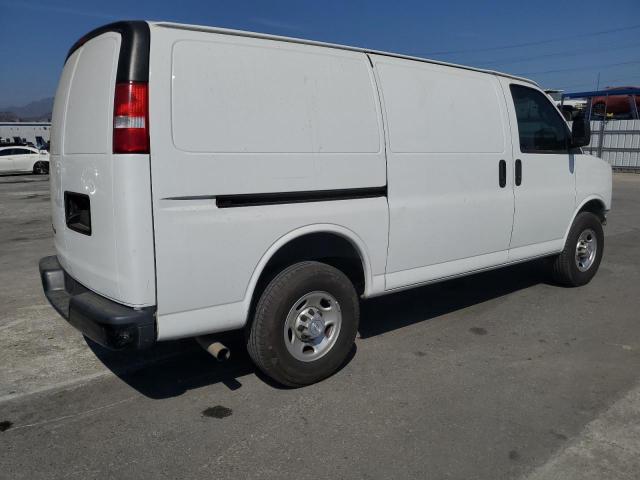 1GCWGAFP3K1168941 - 2019 CHEVROLET EXPRESS G2 WHITE photo 3