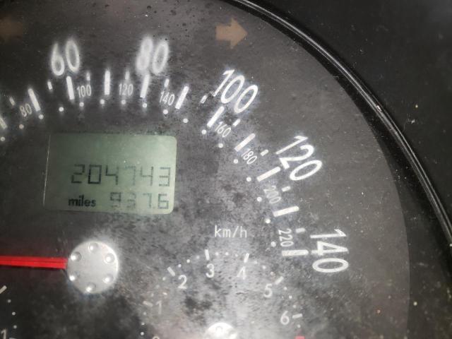 3VWBM31Y65M311629 - 2005 VOLKSWAGEN NEW BEETLE GL 奶油色 照片 8