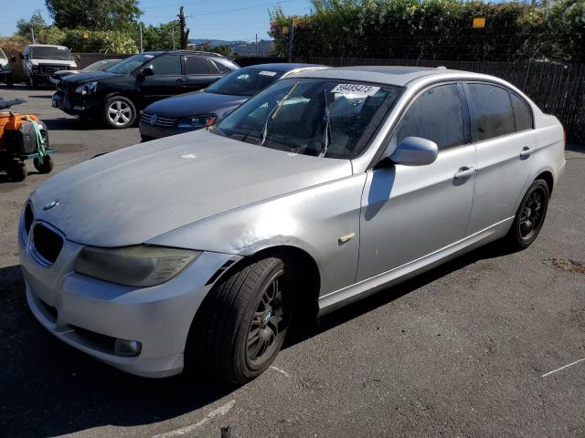 WBAPH7C58BE677310 - 2011 BMW 328 I SILVER photo 1