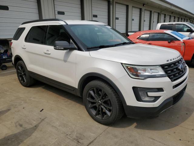 1FM5K8D88HGD45757 - 2017 FORD EXPLORER XLT WHITE photo 4