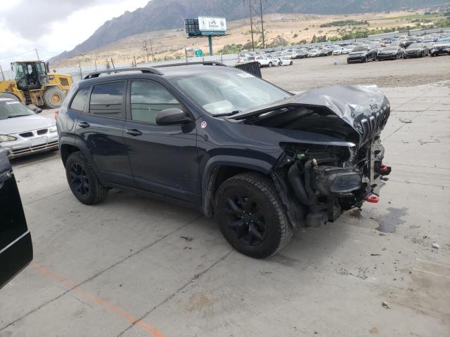 1C4PJMBS4GW310676 - 2016 JEEP CHEROKEE TRAILHAWK CHARCOAL photo 4