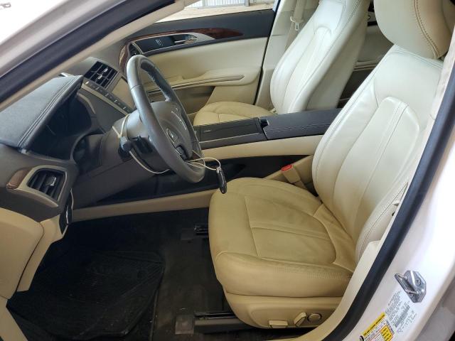 3LN6L2GK9ER821945 - 2014 LINCOLN MKZ WHITE photo 7
