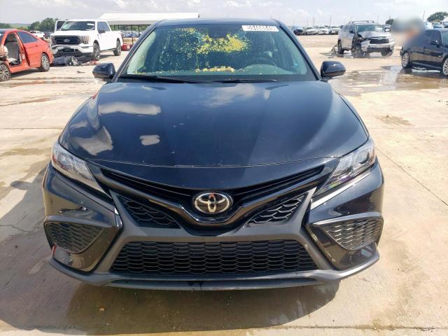 4T1G11AK0PU830218 - 2023 TOYOTA CAMRY SE NIGHT SHADE BLACK photo 5