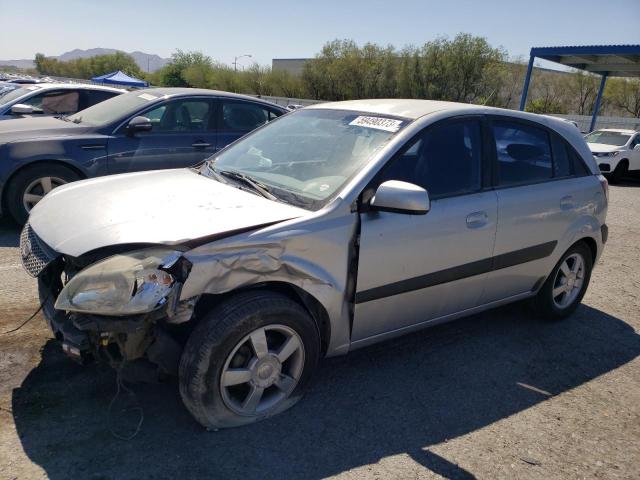 KNADE163866092441 - 2006 KIA RIO 5 SILVER photo 1