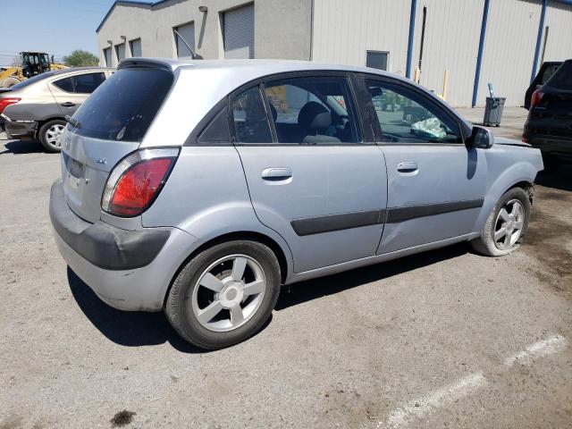 KNADE163866092441 - 2006 KIA RIO 5 SILVER photo 3