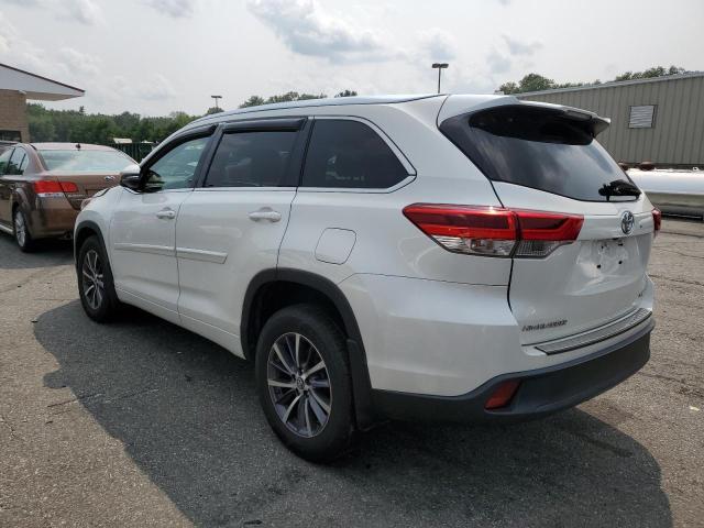 5TDJZRFHXHS517424 - 2017 TOYOTA HIGHLANDER SE WHITE photo 2