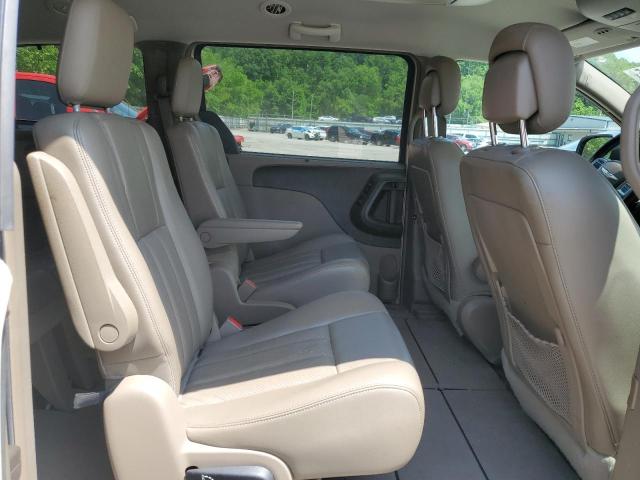 2A4RR8DG2BR655749 - 2011 CHRYSLER TOWN & COU TOURING L GOLD photo 11