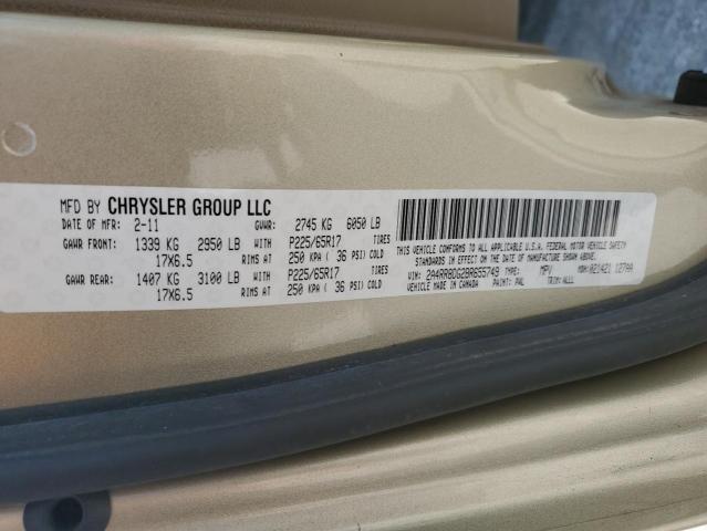 2A4RR8DG2BR655749 - 2011 CHRYSLER TOWN & COU TOURING L GOLD photo 13