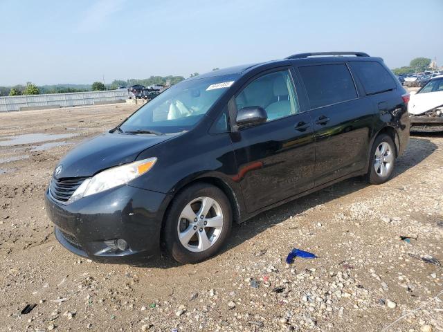 2015 TOYOTA SIENNA LE, null
