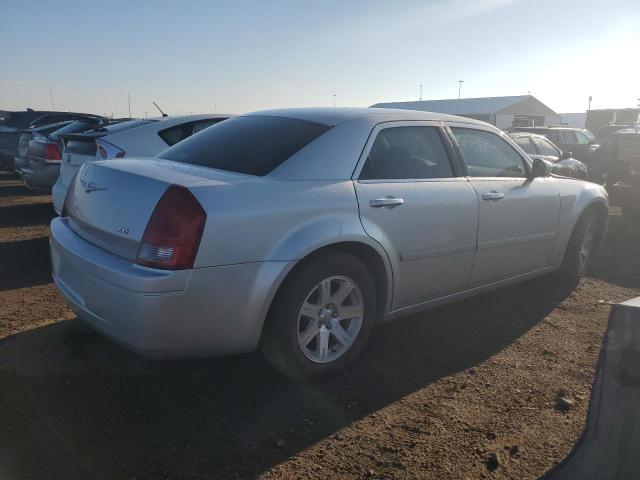 2C3LA43R76H513895 - 2006 CHRYSLER 300 SILVER photo 3