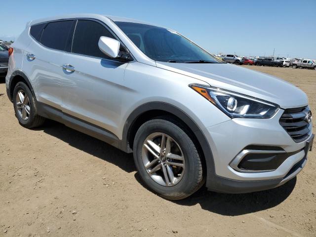 5XYZTDLBXHG440168 - 2017 HYUNDAI SANTA FE S SILVER photo 4