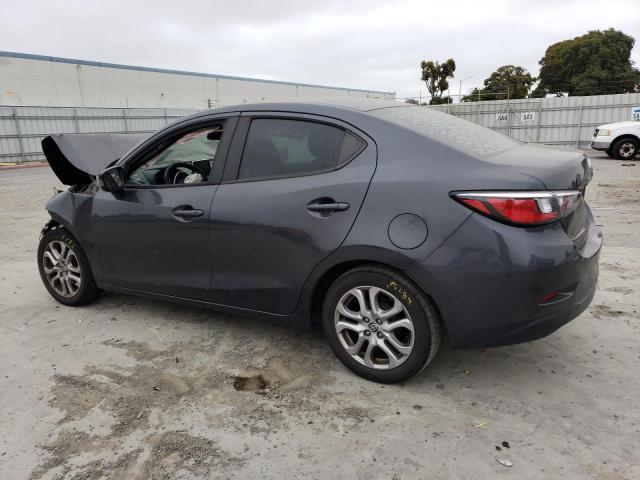 3MYDLBZV0GY111457 - 2016 TOYOTA SCION IA GRAY photo 2