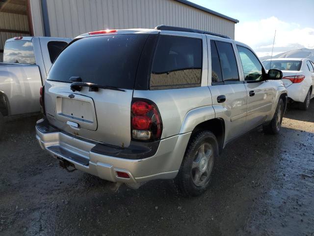 1GNDT13S282172968 - 2008 CHEVROLET TRAILBLAZE LS SILVER photo 4