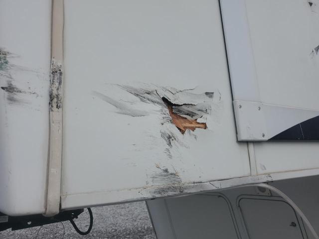 4YDF3072394700266 - 2009 KEYSTONE MONTANA TWO TONE photo 9