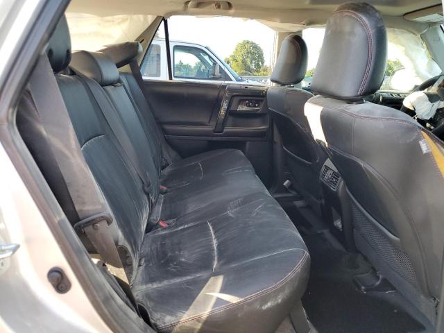 JTEBU5JR6L5831075 - 2020 TOYOTA 4RUNNER SR5/SR5 PREMIUM 银色 照片 6