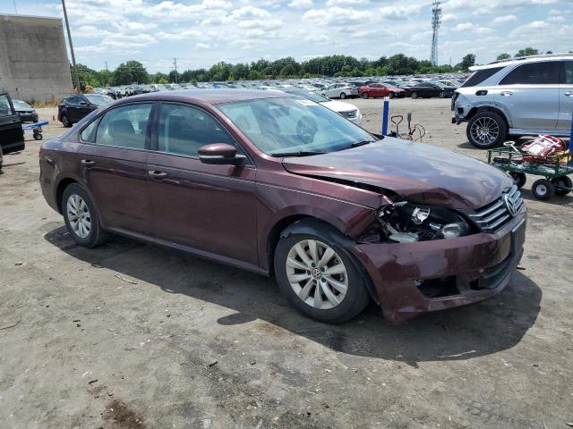 1VWAP7A38DC037073 - 2013 VOLKSWAGEN PASSAT S BURGUNDY photo 4