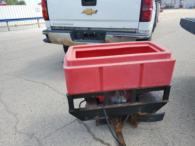 1GC2KUEG5GZ323210 - 2016 CHEVROLET SILVERADO K2500 HEAVY DUTY WHITE photo 12