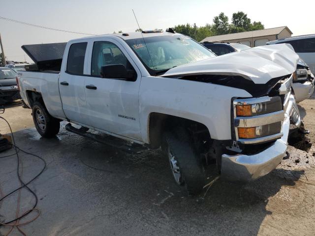 1GC2KUEG5GZ323210 - 2016 CHEVROLET SILVERADO K2500 HEAVY DUTY WHITE photo 4