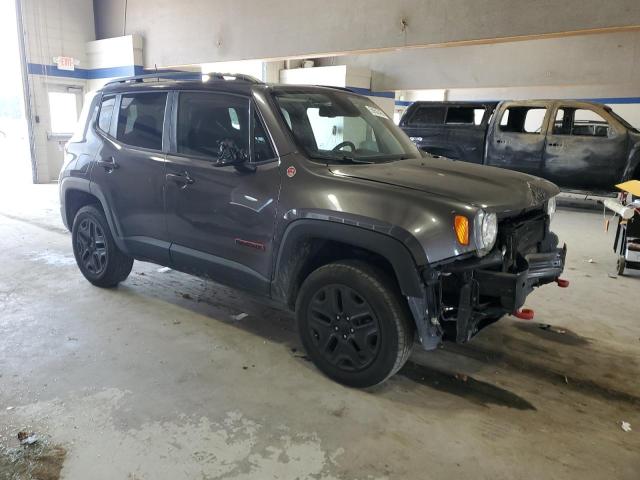 ZACCJBCBXJPH91734 - 2018 JEEP RENEGADE TRAILHAWK BLACK photo 4