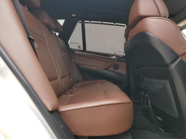 5UXZV8C54D0C16861 - 2013 BMW X5 XDRIVE50I WHITE photo 11