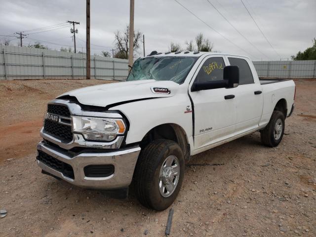 3C6UR5CL6NG190732 - 2022 RAM 2500 TRADESMAN WHITE photo 2